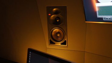 ADS Acoustic Design System Regie-Front mit eingelassenem KH