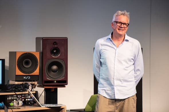 Bild von Markus Bertram von mbakustik auf der Studioszene 2022 zum Workshop Heimregie richtig einmessen