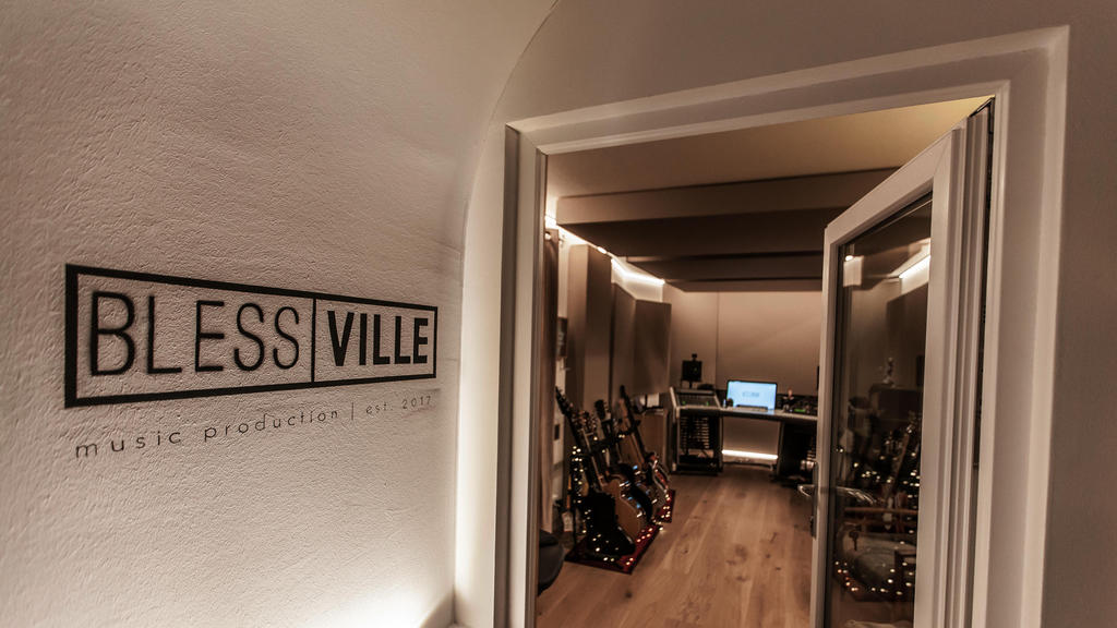 Blessville Studio entree