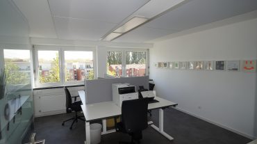 GS Electronic Büroraum mit A705 Deckenabsorbern
