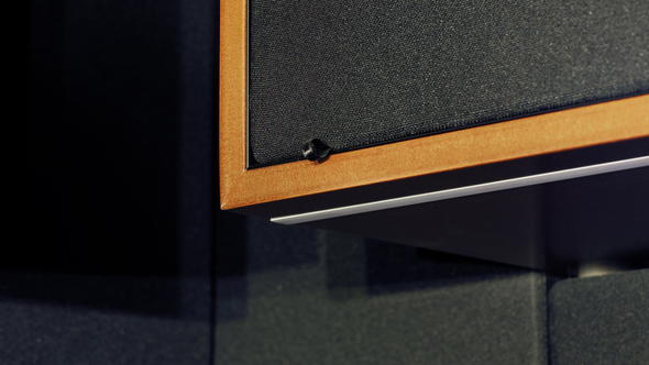 Bassabsorber mit LED Streifen im Originalmastering Hamburg | Foto: Carolin Balas Pavisic